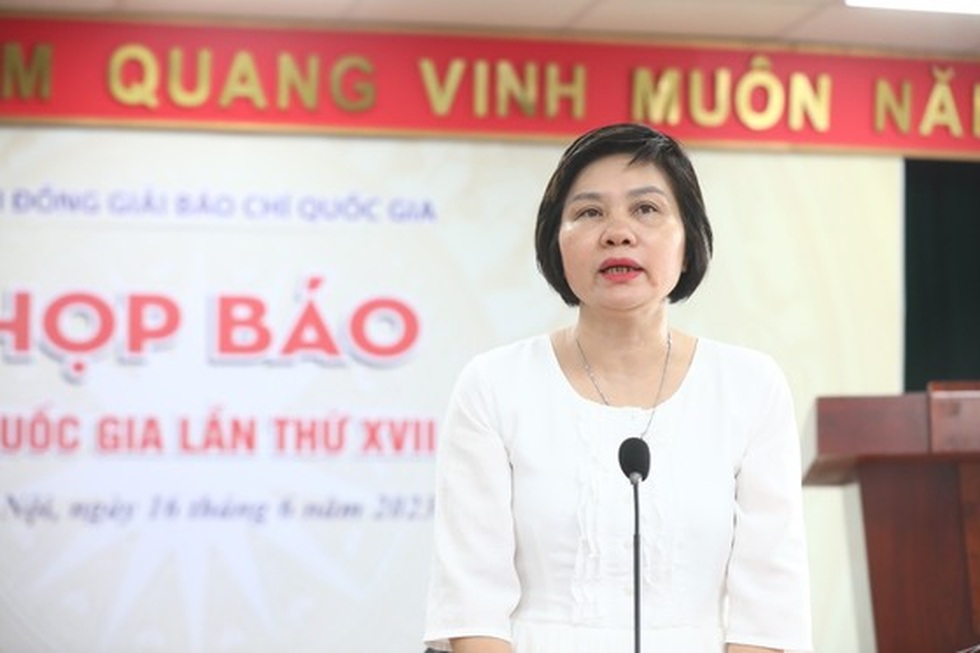 Lo ngại xu hướng né sự giám sát, phản biện chính sách của báo chí - 3 Lo ngại xu hướng né sự giám sát, phản biện chính sách của báo chí - 3