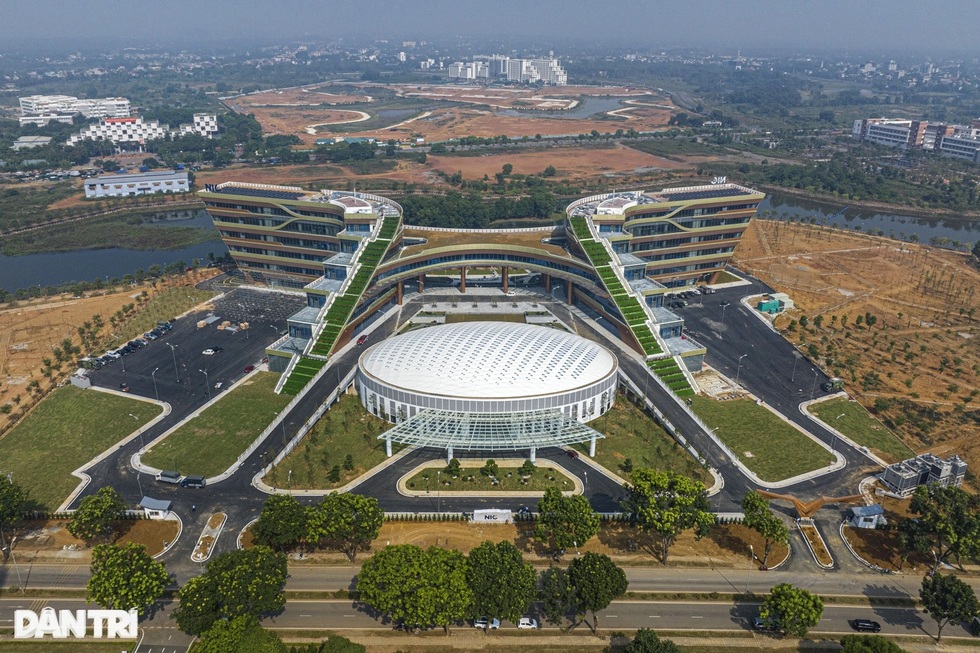 Förslag att omvandla området till ett regionalt strategiskt teknikcentrum - 2 Đề xuất đưa địa phương thành Hub công nghệ chiến lược tầm cỡ khu vực - 2