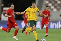 Đội nhà thua đậm, báo Trung Quốc vẫn chê bai tuyển Australia