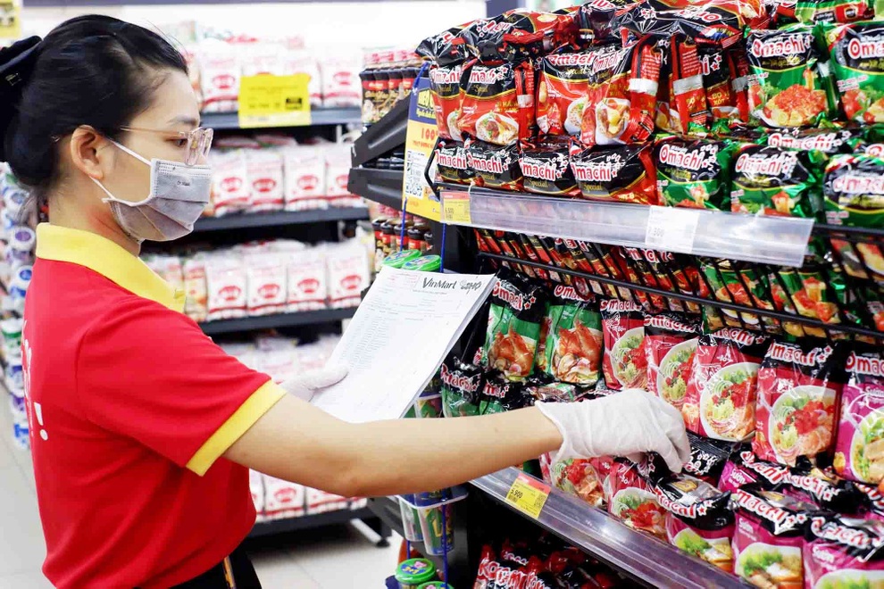 TPHCM: 189 chợ tạm ngừng hoạt động, nhân viên siêu thị mướt mồ hôi - 2 TPHCM: 189 chợ tạm ngừng hoạt động, nhân viên siêu thị mướt mồ hôi - 2