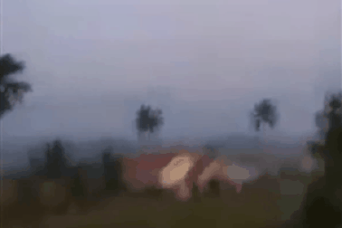 Video “đất hóa thành sông” cuốn trôi nhà cửa sau thảm họa ở Indonesia