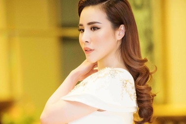 Hoa hậu Hoàng Dung đẹp kiều diễm với đầm trắng