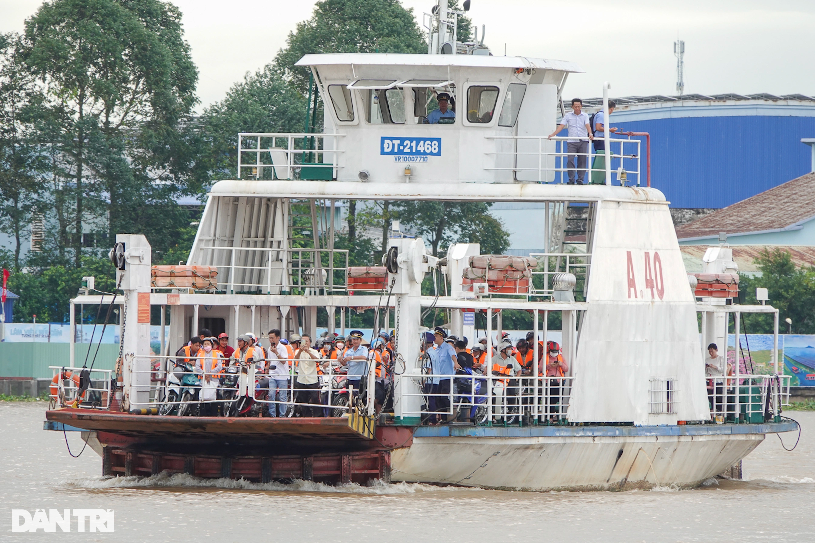 An Giang: Phà Vàm Cống hoạt động trở lại sau 4 năm ngủ yên - 1