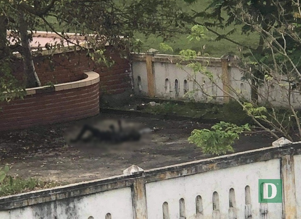 Tá hỏa phát hiện thi thể người đàn ông cháy đen trong nghĩa trang - 1