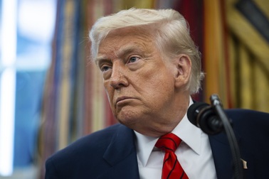 Mỹ tạm dừng cấp lịch hẹn visa du học, siết chặt kiểm tra mạng xã hội