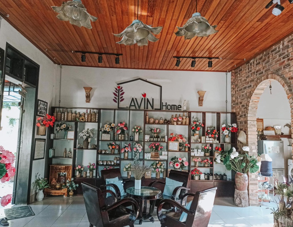 Cuộc sống bình yên trong căn nhà hoa giấy đậm chất thơ ở Huế - 1 Cuộc sống bình yên trong căn nhà hoa giấy đậm chất thơ ở Huế - 1