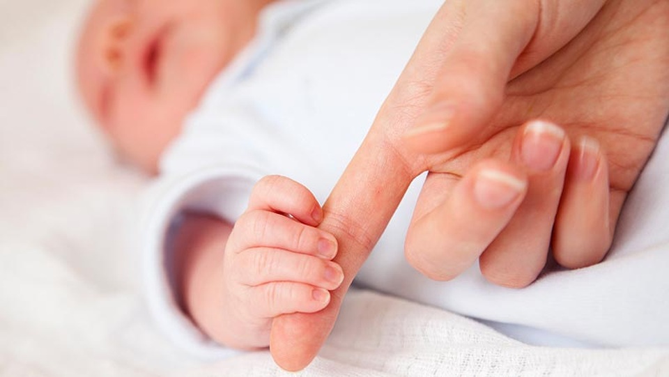 Bé sơ sinh 3 ngày tuổi đã mắc bệnh lậu vì lây từ mẹ - 1 Bé sơ sinh 3 ngày tuổi đã mắc bệnh lậu vì lây từ mẹ - 1