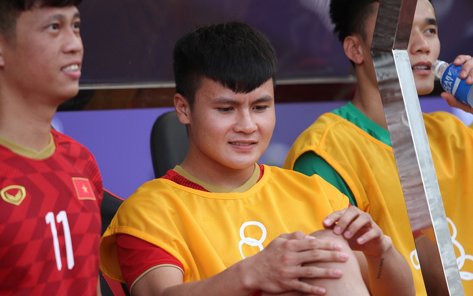 Quang Hải đăm chiêu nhìn đội nhà bị U22 Thái Lan dẫn bàn - 3 Quang Hải đăm chiêu nhìn đội nhà bị U22 Thái Lan dẫn bàn - 3