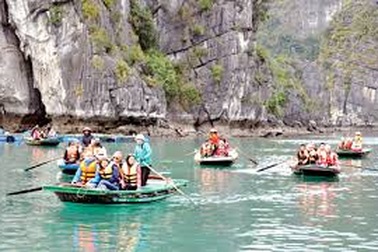 Quảng Ninh: 8 tháng đón 7,3 triệu lượt khách du lịch