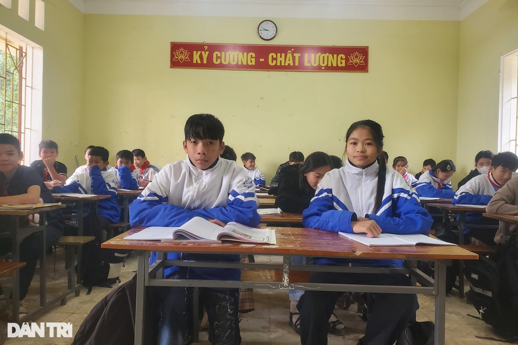 Phao cứu sinh giúp học sinh nghèo vượt qua gian khó - 1