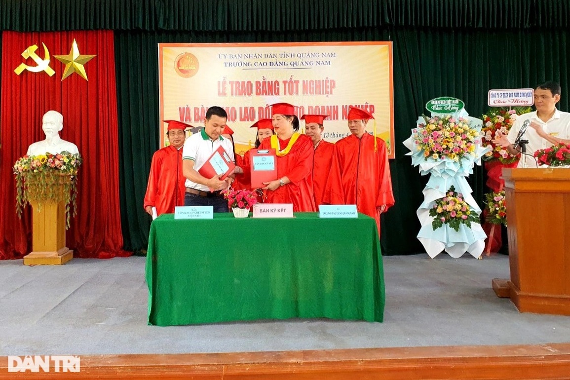 100% sinh viên trường cao đẳng nghề tốt nghiệp có việc làm ngay - 2 100% sinh viên trường cao đẳng nghề tốt nghiệp có việc làm ngay - 2