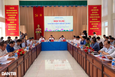 Hậu Giang cam kết "2 nhanh, 3 tốt" trong thu hút đầu tư