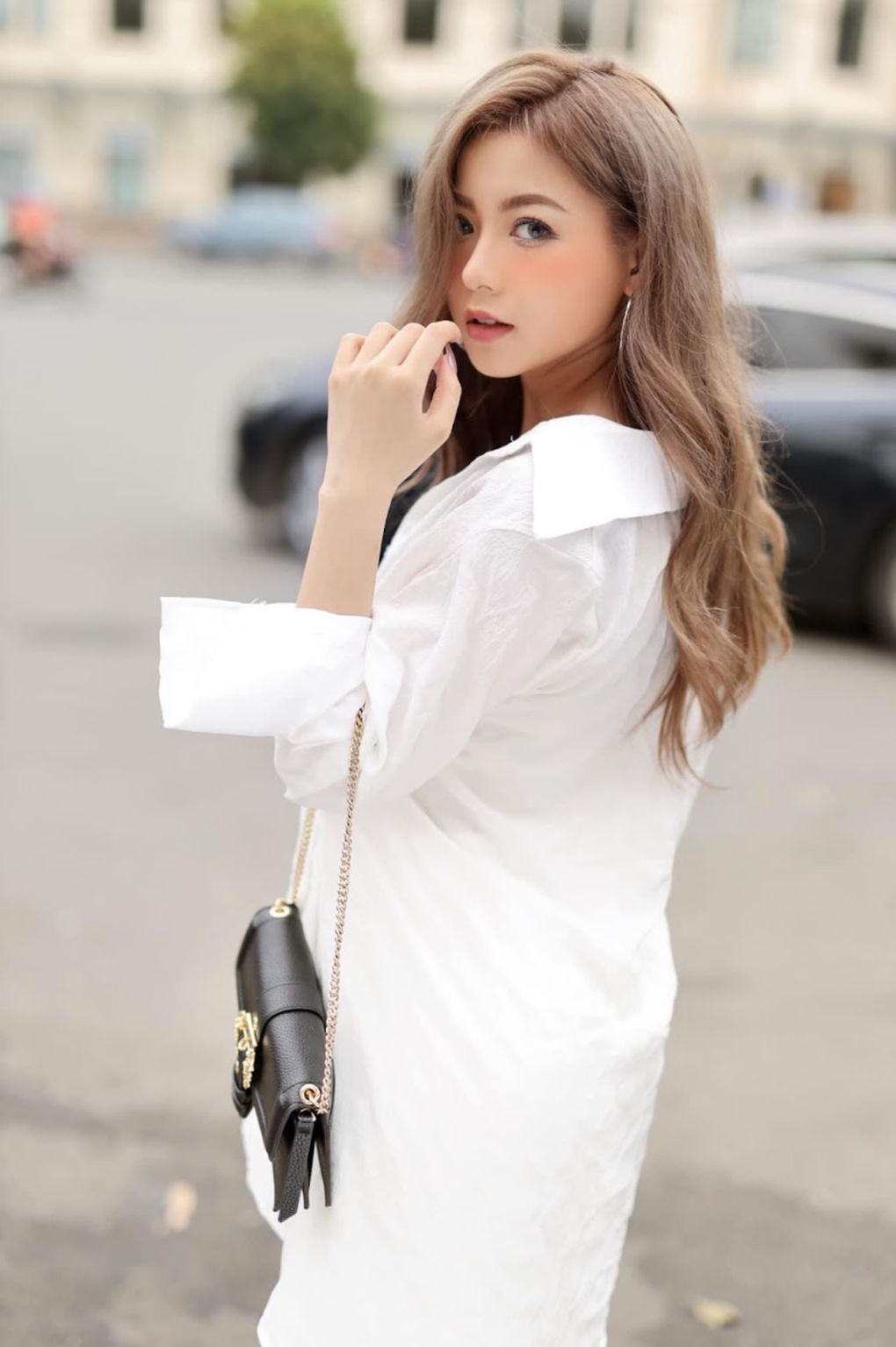 Hoa khôi Thu Trang khoe nhan sắc gợi cảm sau 1 năm đăng quang - 4 Hoa khôi Thu Trang khoe nhan sắc gợi cảm sau 1 năm đăng quang - 4