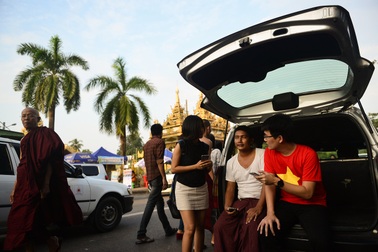 Động lực nào để Viettel, Zalo bước ra thế giới?