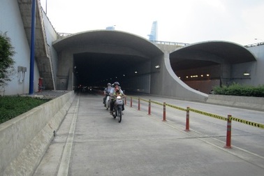 Tăng thời gian cho xe máy qua đường hầm sông Sài Gòn