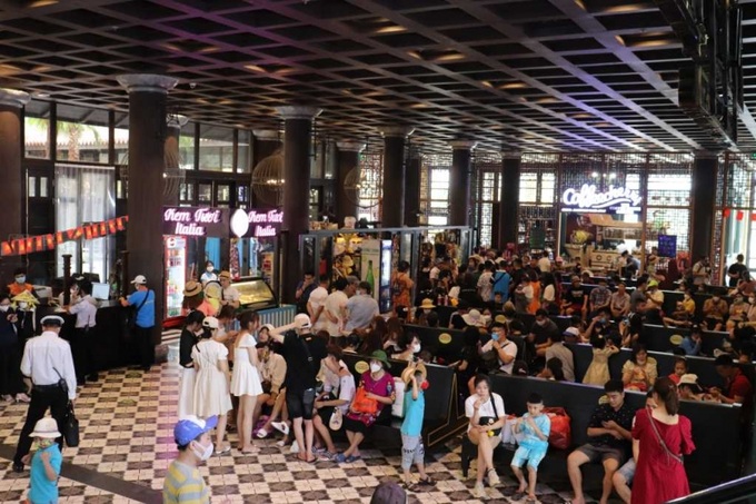Trong 2 ngày nghỉ lễ, tỉnh Quảng Ninh đón 232.000 lượt du khách.
