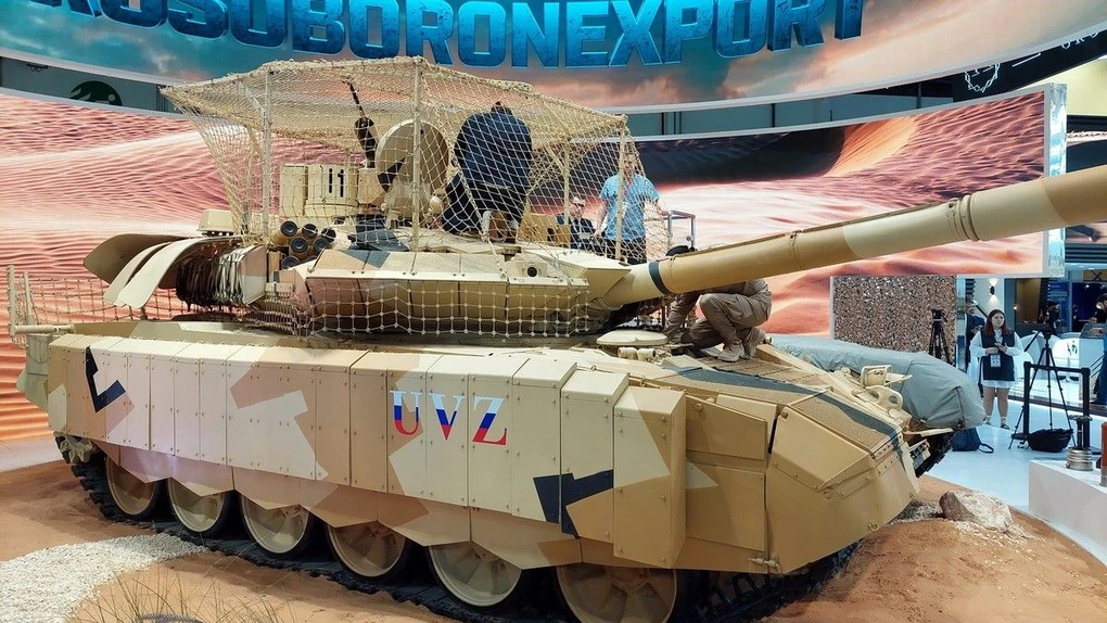Nga đưa xe tăng T-90 trưng bày triển lãm ở UAE ra chiến trường - 1