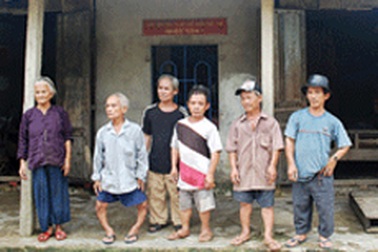 Thế giới “cổ tích” của gia đình lùn nhất Việt Nam