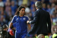 Nữ bác sĩ xinh đẹp khiến Mourinho bẽ mặt