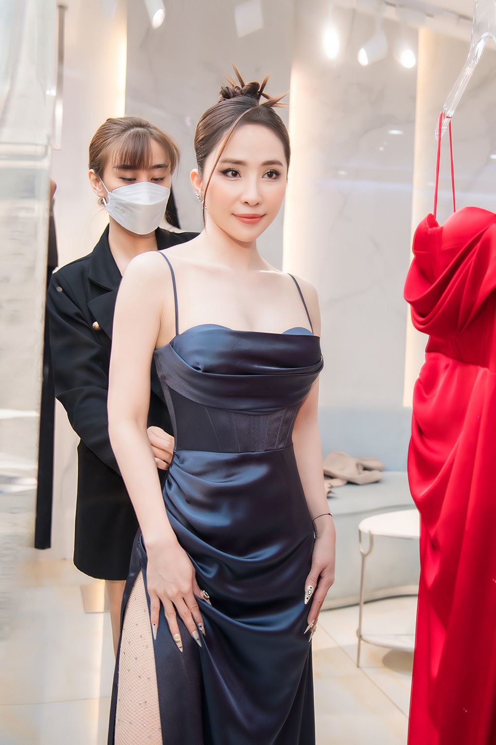 MC Phương Mai tình tứ bên chồng Tây - 8 MC Phương Mai tình tứ bên chồng Tây - 8