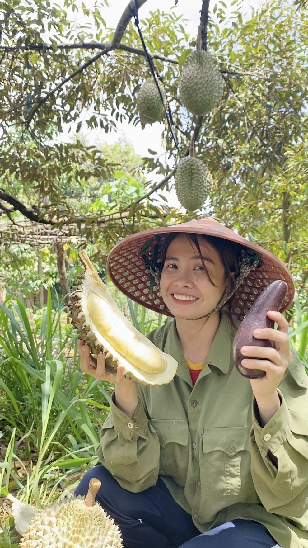 Cô gái 9X rời phố về quê làm clip dân dã hút triệu view - 5 Cô gái 9X rời phố về quê làm clip dân dã hút triệu view - 5