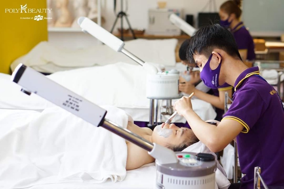 Nam sinh giành giải Nhất thi tay nghề, gạt định kiến học nghề spa - 1 Nam sinh giành giải Nhất thi tay nghề, gạt định kiến học nghề spa - 1
