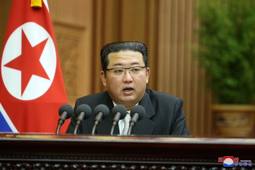 Ông Kim Jong-un thừa nhận kinh tế Triều Tiên lâm vào cảnh khó khăn - 1 Ông Kim Jong-un thừa nhận kinh tế Triều Tiên lâm vào cảnh khó khăn - 1