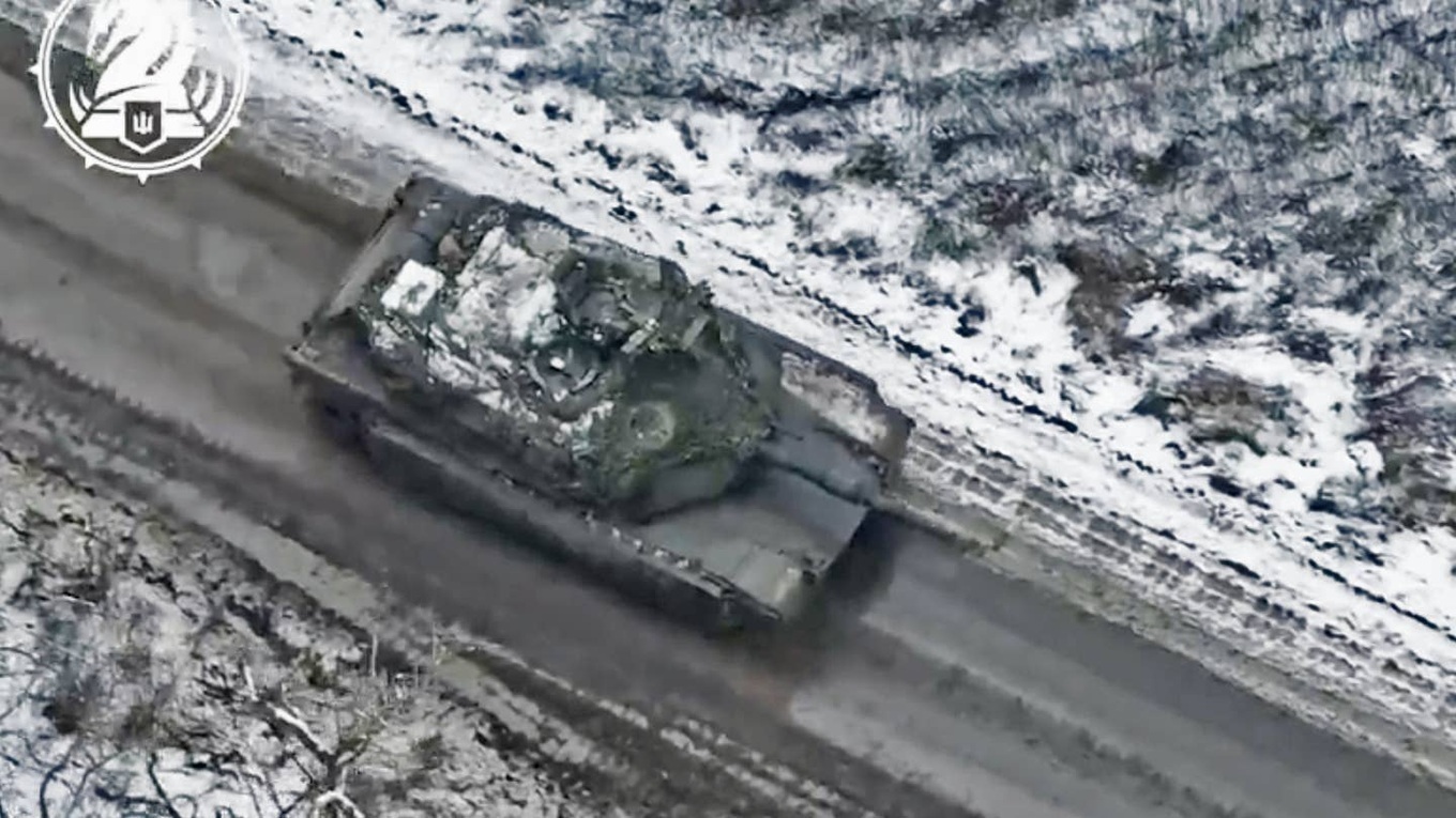 Ukraine mất gần hết siêu tăng Abrams do Mỹ viện trợ - 1