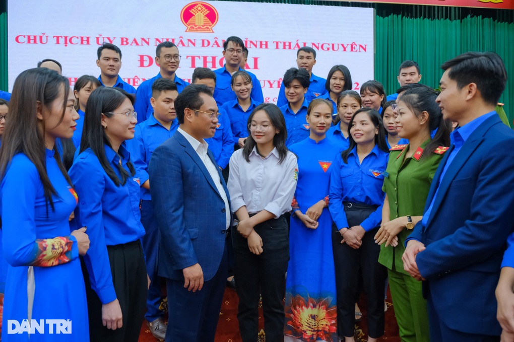 Chủ tịch tỉnh Thái Nguyên đối thoại với thanh niên Khát vọng cống hiến - 3 Chủ tịch tỉnh Thái Nguyên đối thoại với thanh niên Khát vọng cống hiến - 3