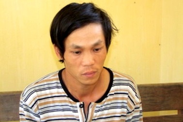 Khởi tố đối tượng vận chuyển trái phép cyanua