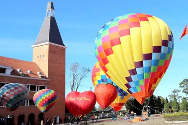 Cử tri ý kiến về sáp nhập 3 địa phương thành tỉnh lớn nhất Việt Nam