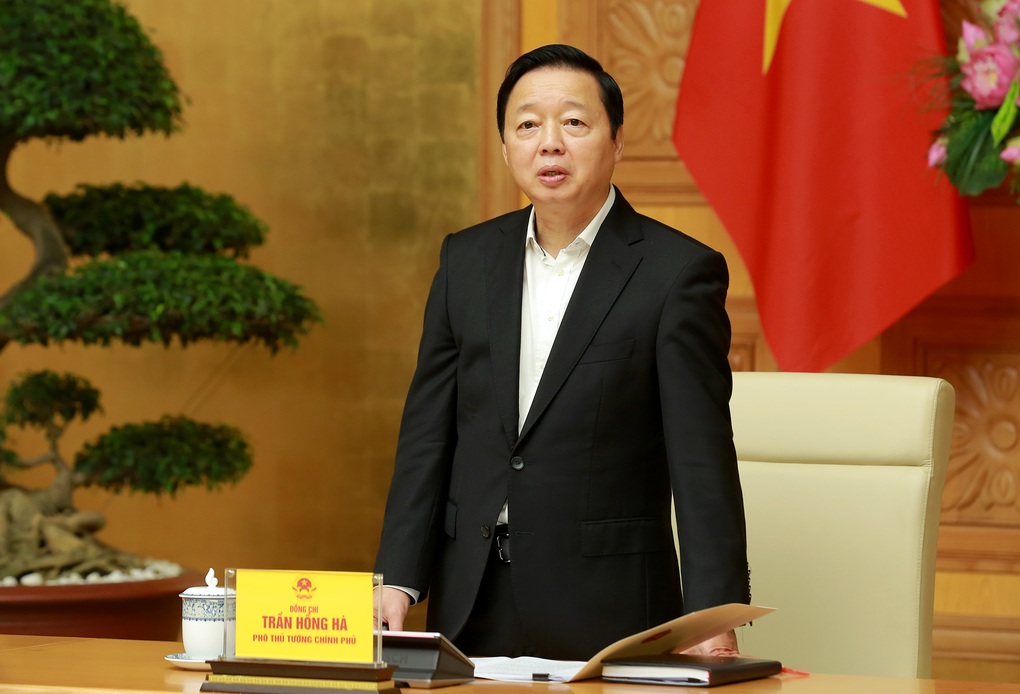 Phó Thủ tướng lại nhắc nhở chuyện có tiền mà không tiêu được - 1 Phó Thủ tướng lại nhắc nhở chuyện có tiền mà không tiêu được - 1