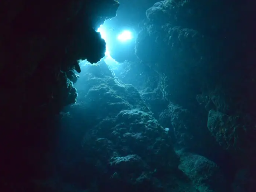 Nơi sâu nhất của đại dương là ở đâu và sâu bao nhiêu? - 4