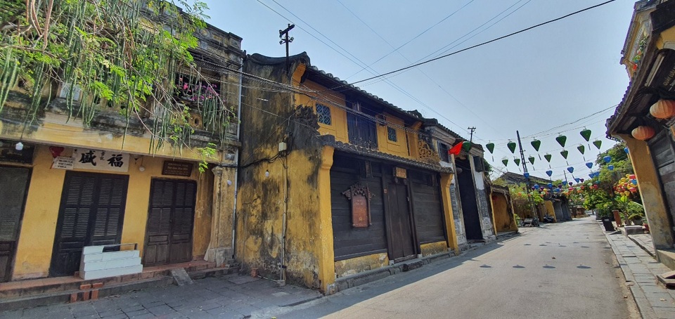 Khách du lịch giảm mạnh do dịch Covid19 - 1 Khách du lịch giảm mạnh do dịch Covid19 - 1