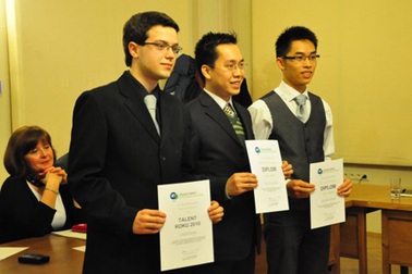 2 nhà khoa học trẻ VN giành chiến thắng trong cuộc thi tại Séc 