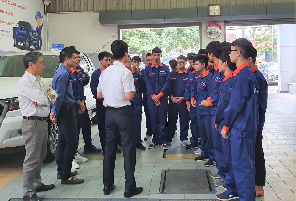Kỹ thuật ô tô: Sức hút từ ngành công nghiệp mũi nhọn - 2 Kỹ thuật ô tô: Sức hút từ ngành công nghiệp mũi nhọn - 2