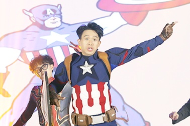 Sinh viên Báo chí hóa siêu anh hùng đón “ma mới”