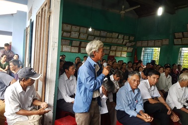 Nhà máy thép gây ô nhiễm: Dân yêu cầu di dời sớm