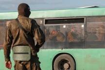 Binh sĩ cuối cùng tại Azovstal ra hàng, Nga kiểm soát nhà máy Ukraine