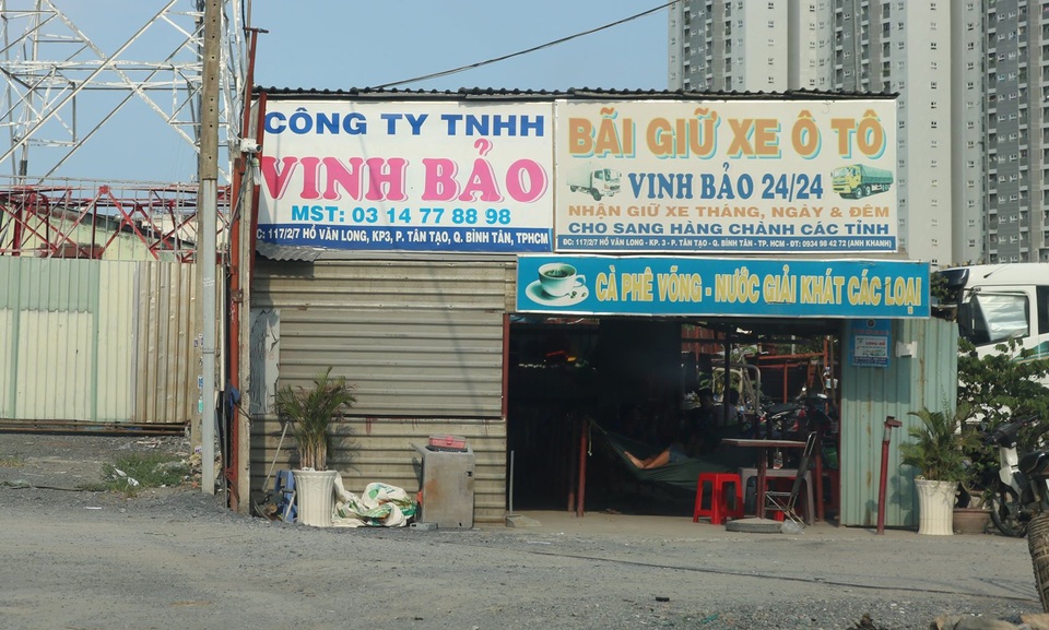 Vụ bãi giữ xe thu phí gần 13 triệu đồng: Chủ xe ký hợp đồng giữ phương tiện - 1 Vụ bãi giữ xe thu phí gần 13 triệu đồng: Chủ xe ký hợp đồng giữ phương tiện - 1