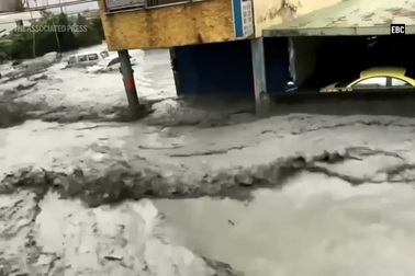 Siêu bão Ragasa đổ bộ Đài Loan