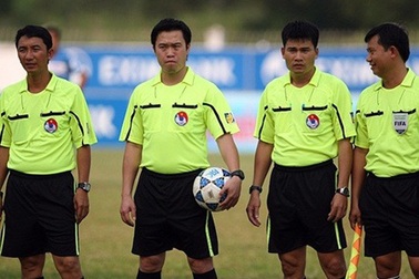 Trọng tài Việt Nam lại trượt tiêu chuẩn FIFA