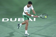 Djokovic giành chiến thắng đầu tiên trong năm 2022