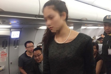 “2 bà, 1 ông” đánh nhau trên máy bay: Người tình chọn chỗ ngồi bên cạnh