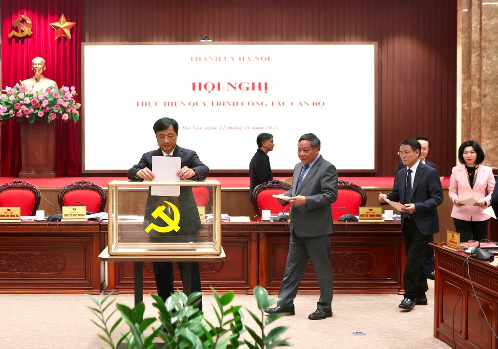 Hà Nội giới thiệu ông Nguyễn Đức Trung để bầu làm Chủ tịch thành phố - 1