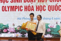 Thưởng 500 triệu đồng cho học sinh đoạt HCV Olympic Hóa học Quốc tế 2020