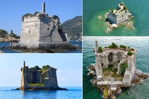 Tháp cổ nằm chơ vơ giữa biển