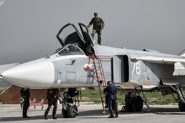 6 máy bay không người lái tấn công căn cứ Nga tại Syria