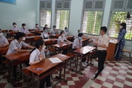 Nhiều trường "hot" giảm chỉ tiêu, kỳ thi lớp 10 ở TPHCM "căng như dây đàn"