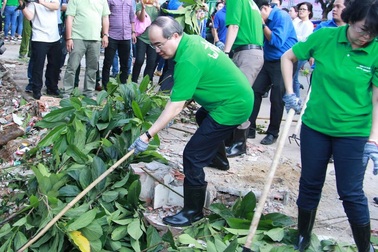 TPHCM vận động người dân không xả rác để giảm ngập